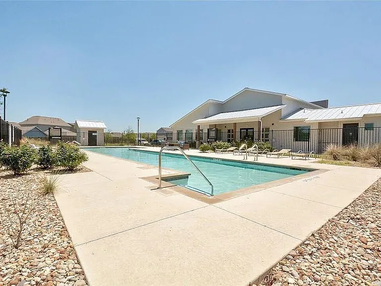 8214 Cottage Rose Dr — Photo 34