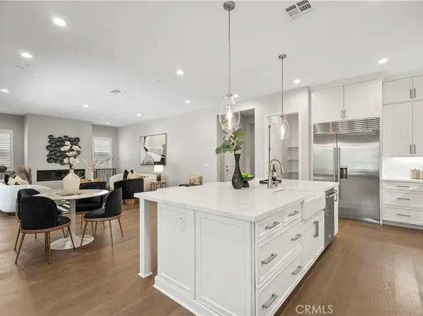 370 Sawbuck, Irvine, CA 92618