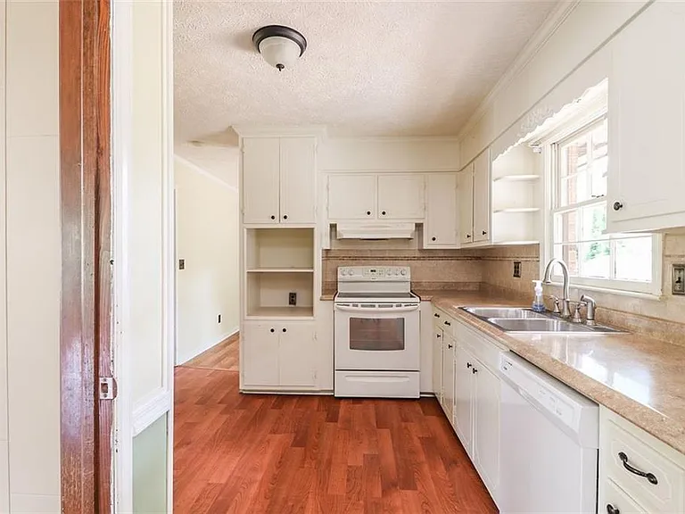 1291 Stephens St SW — Photo 15
