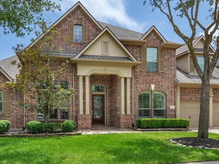18901 N Bee Cave Springs Cir — Photo 2