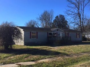 701 N 17th St, Herrin, IL 62948