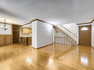 3055 S Macon Cir, Aurora, CO 80014