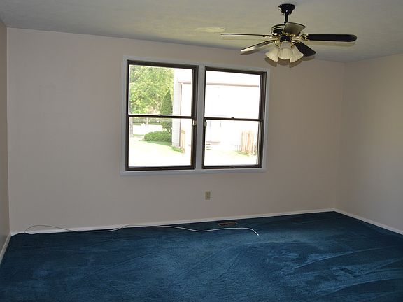 4th image of 8 Berkshire Ct