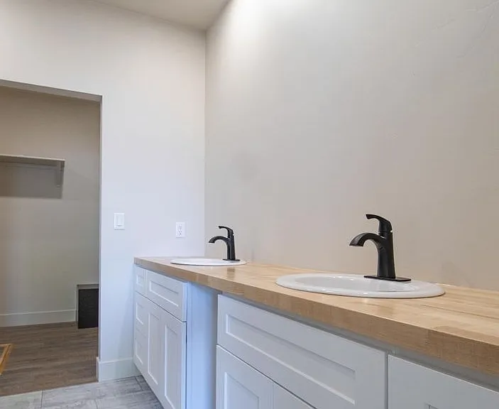577 Ponderosa Cir — Photo 10