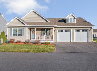 1 Wickford Ln, Hudson, NH 03051