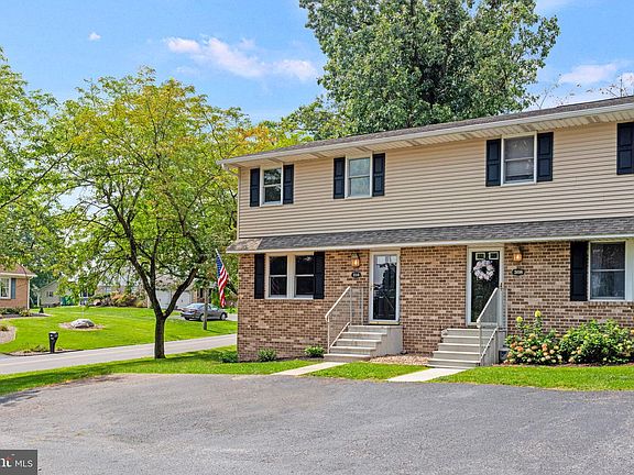 2nd image of 310 Fairview St