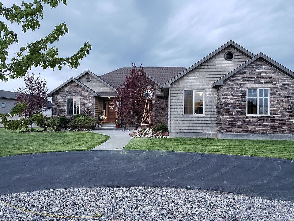 1st image of 11201 N Crooked Tree Ln