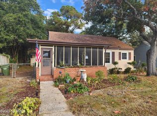 805 Morningside Dr, Wilmington, NC 28401