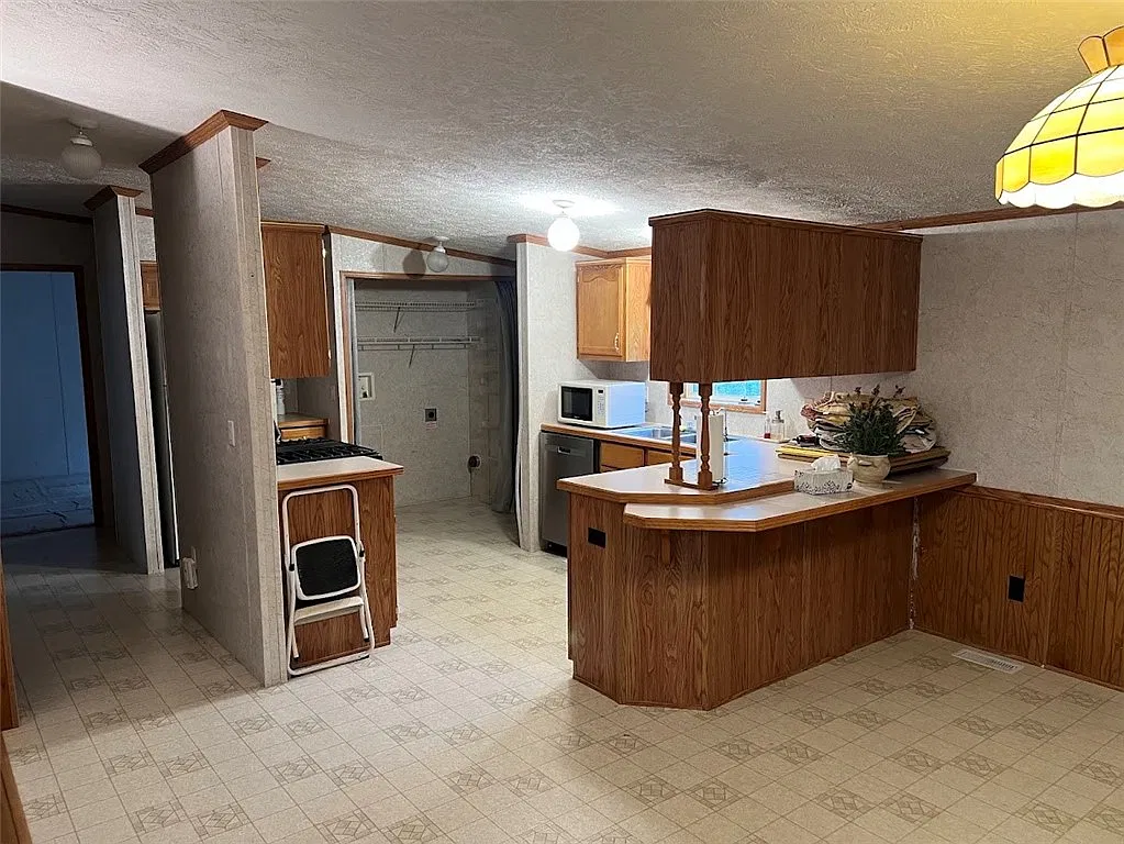 2 bed, 2.0 bath, 1064 sqft, $1,200 — Photo 4