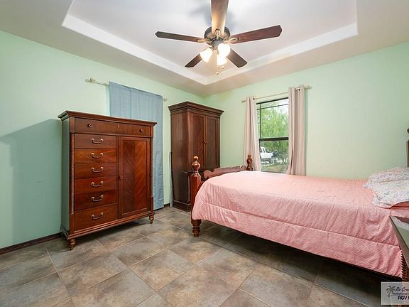 5th image of 118 W Forest St