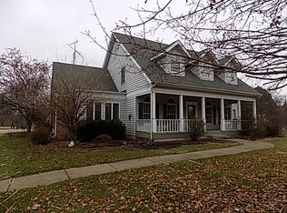 2592 E 1569th Rd, Ottawa, IL 61350