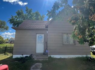 116 Wisconsin Ave SE, Staples, MN 56479