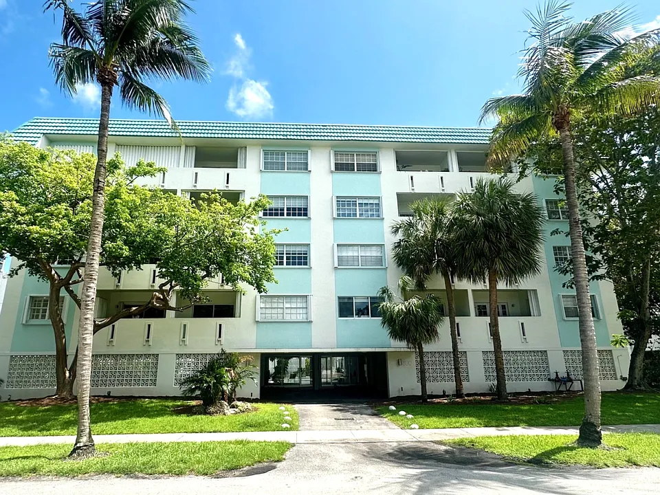 300 Galen Dr #206
