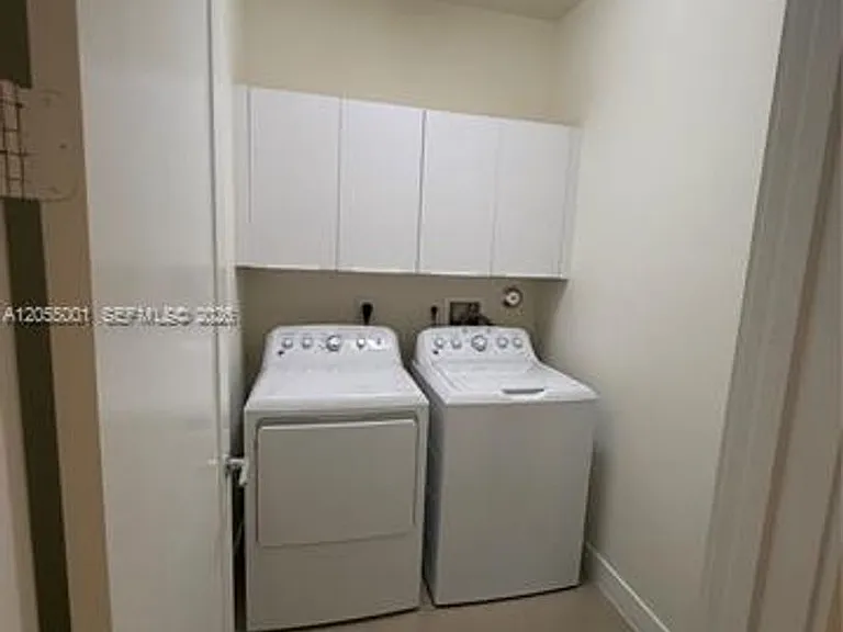 6440 NW 103rd Psge #Townhouse 6440 — Photo 37