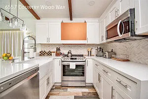 6557 Country Wood Way Pool — Photo 2
