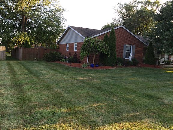 2nd image of 627 Parkeway Dr