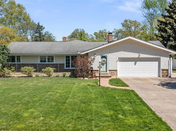 1719 Westhill Blvd, Westlake, OH 44145