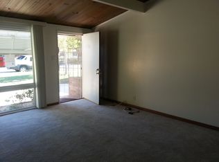 5457 Sunnyside Dr, Riverside, CA 92504