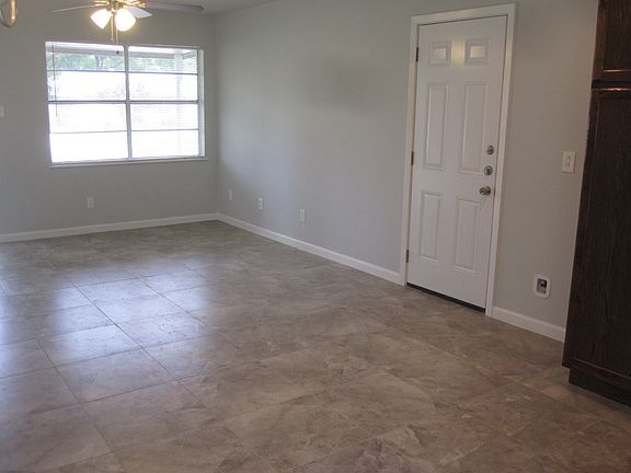 4th image of 2538 Wanda Dr