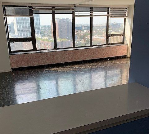 2nd image of 3930 N Pine Grove Ave APT 1702