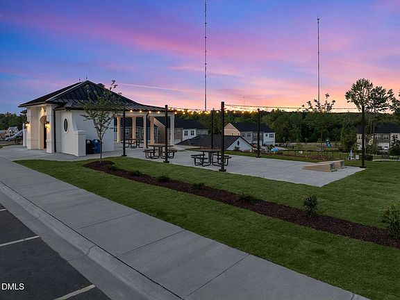 5th image of 127 Wood Aster Way #297