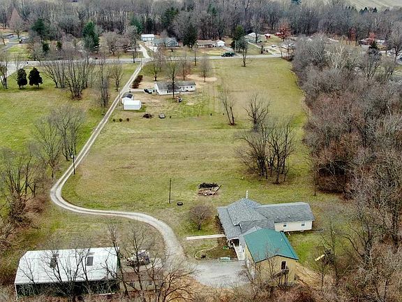 3rd image of 3014 E State Road 61