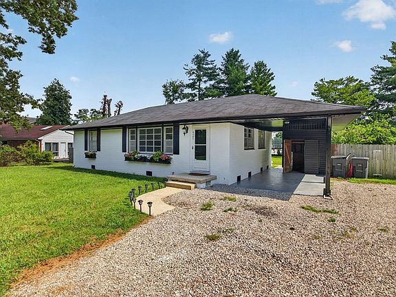4th image of 925 Glenwood Dr