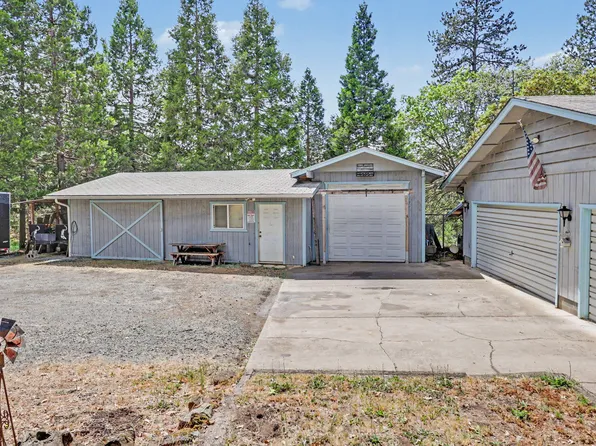 758 Summit Loop, Grants Pass, OR 97527