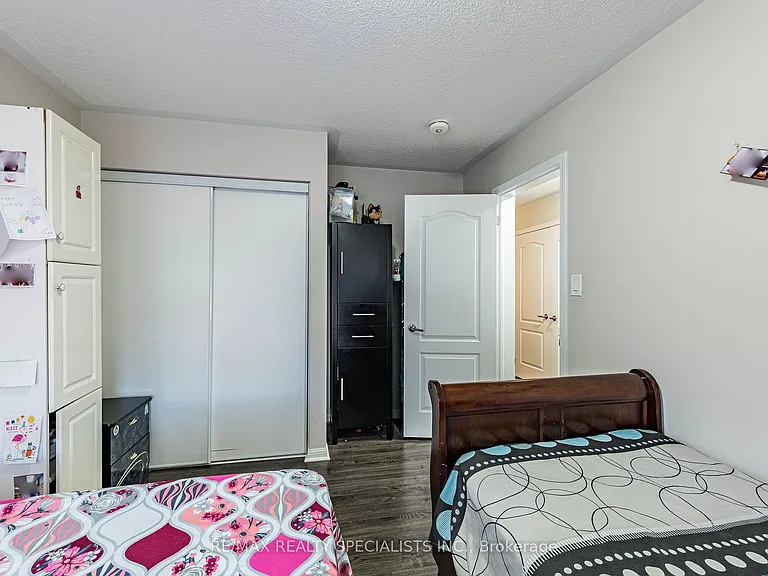 47 Robert Parkinson Dr — Photo 21