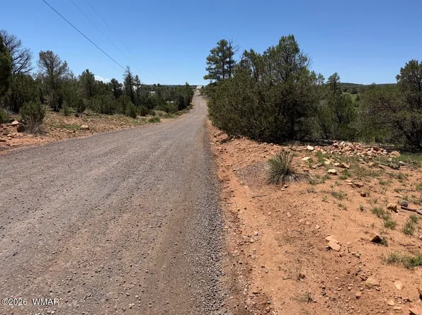 1128 Sapphire Ln, Show Low, AZ 85901