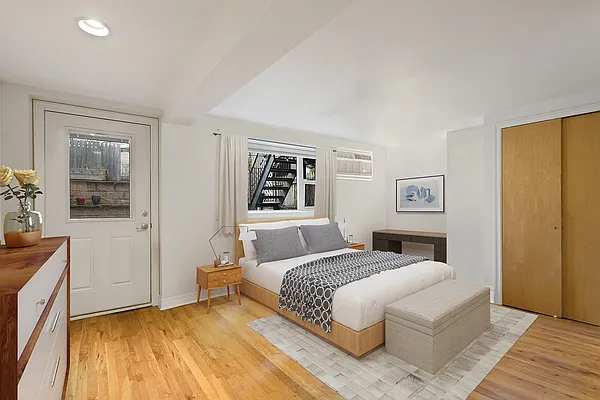 Sold by Corcoran | media 7