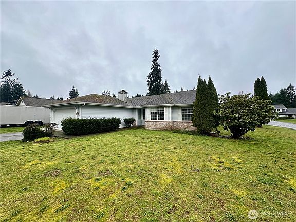 3rd image of 24516 47th Avenue E