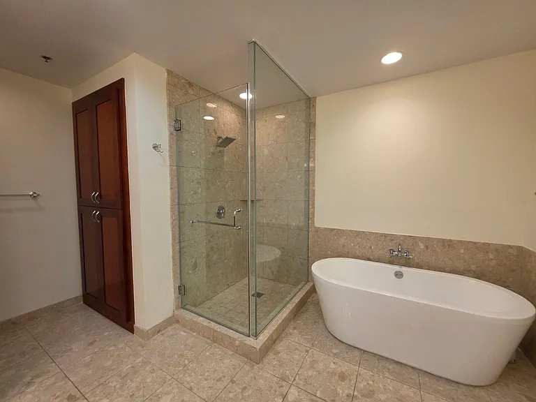 4525 Dean Martin Dr #2807 — Photo 49