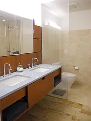 Rented by R New York