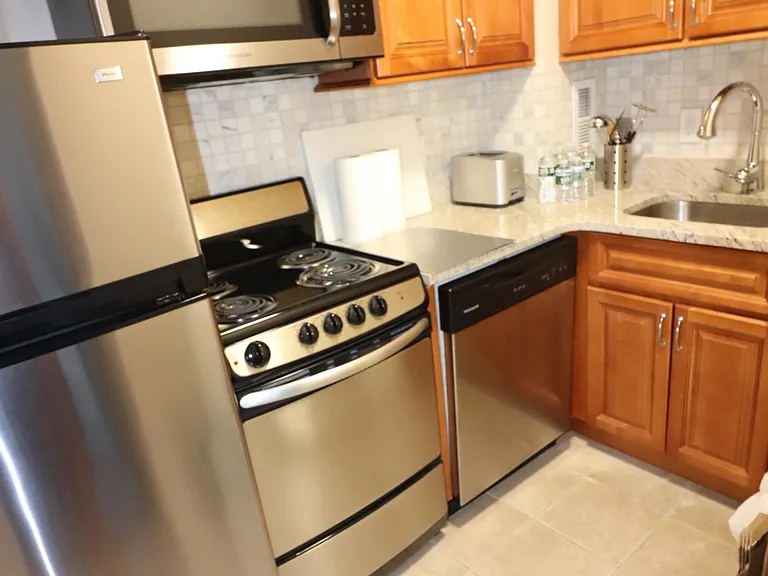19 Winchester St #708 — Photo 1