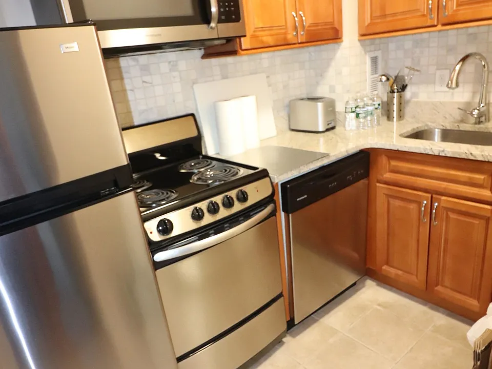 19 Winchester St #708