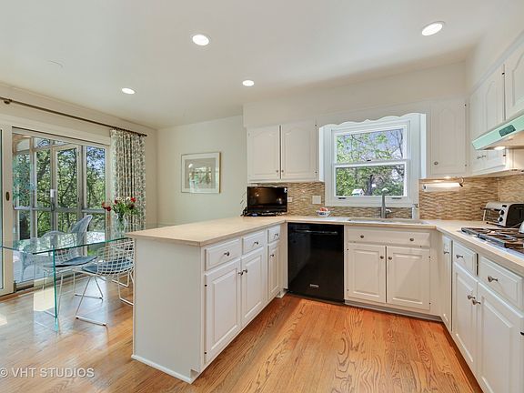 4th image of 274 Charal Ln