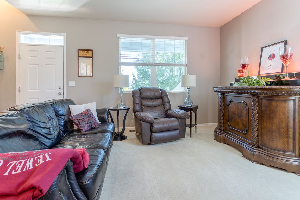 next background image