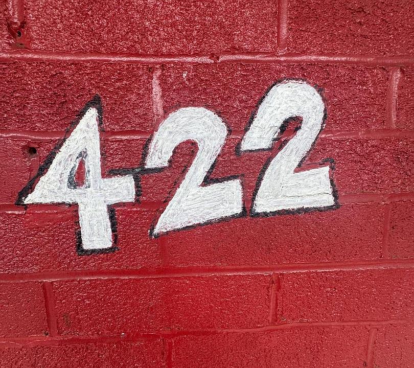 1st image of 422 W Ashdale St