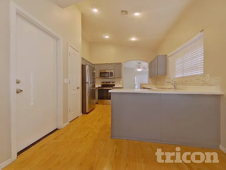 24832 W Kowalsky Ln — Photo 5