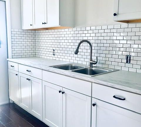 3rd image of 2219 Morningside St