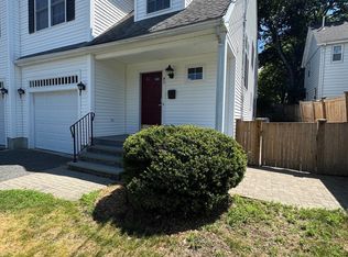 45 Crescent Rd UNIT 45, Needham Heights, MA 02494