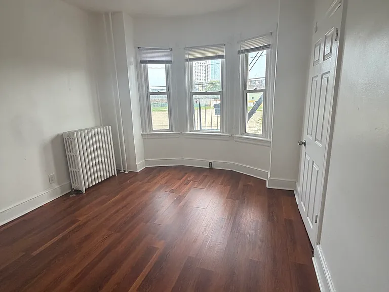 633 Arctic Ave #A3 — Photo 1