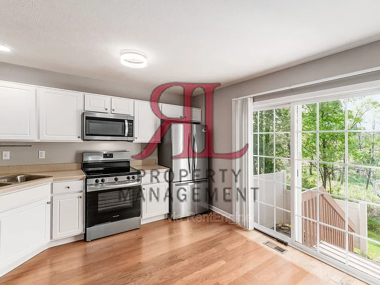 5807 Bridgehampton Dr — Photo 14