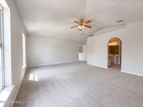 5th image of 2158 WILLESDON Drive W