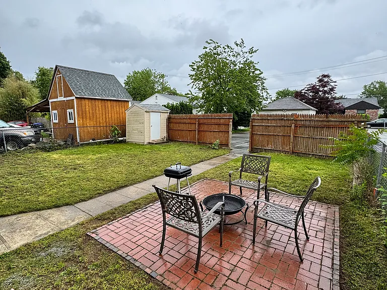 103 Vandewater St #1 — Photo 9