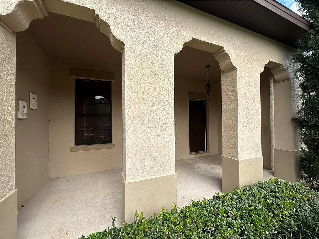 4 bed, 3.5 bath, 3637 sqft, $3,450 — Photo 4