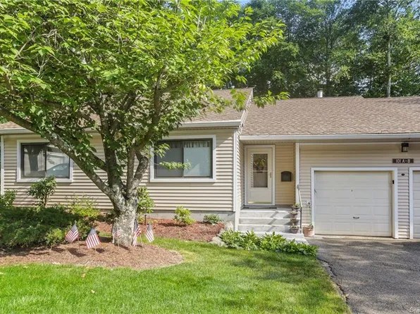 101A Village Rd, Yorktown Heights, NY 10598