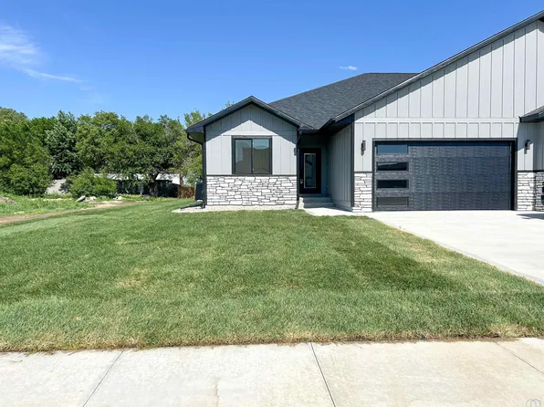 3302 Cider Ml, South Sioux City, NE 68776