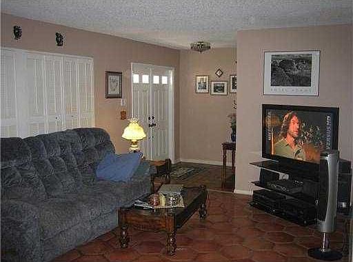 4th image of 5070 SW 87th Ave